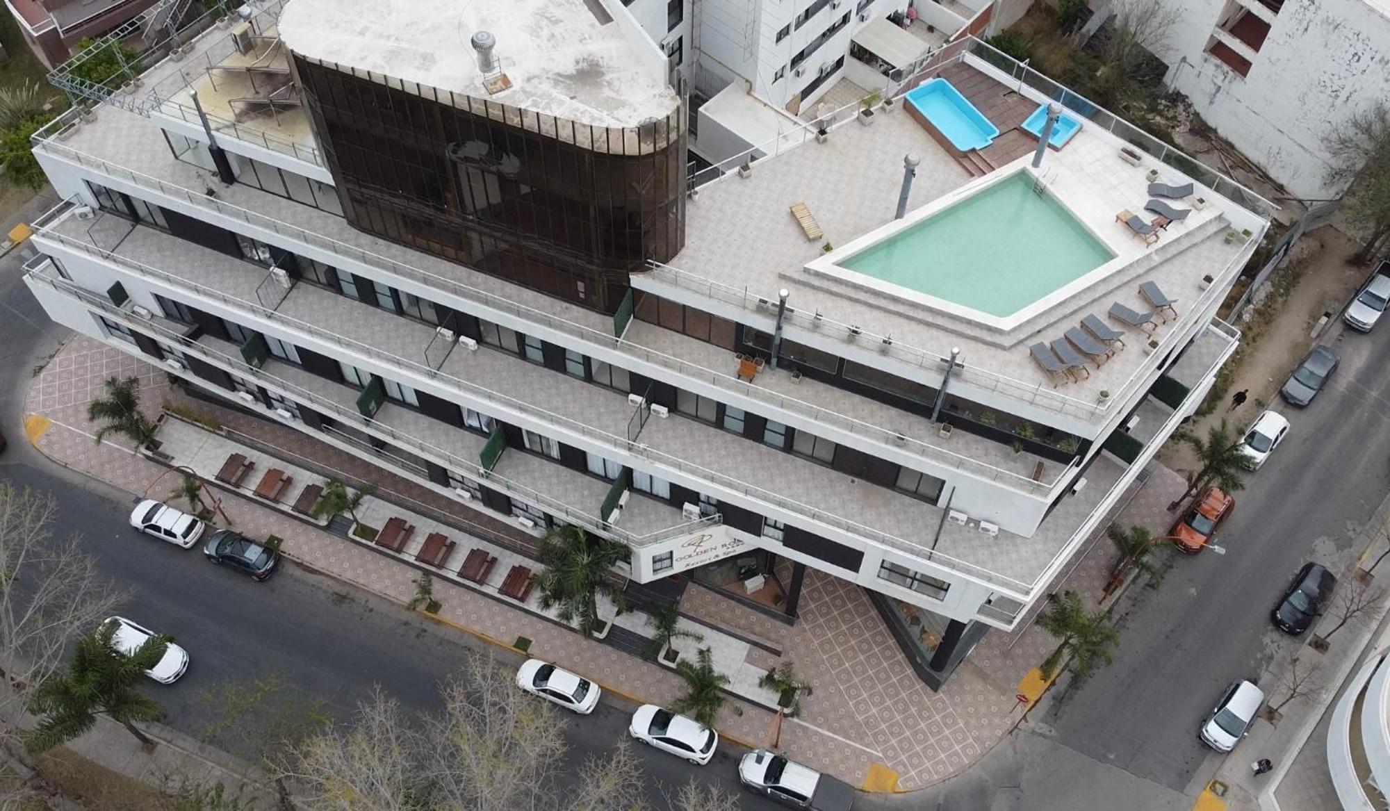 Golden Ross Hotel Villa Carlos Paz Exterior photo