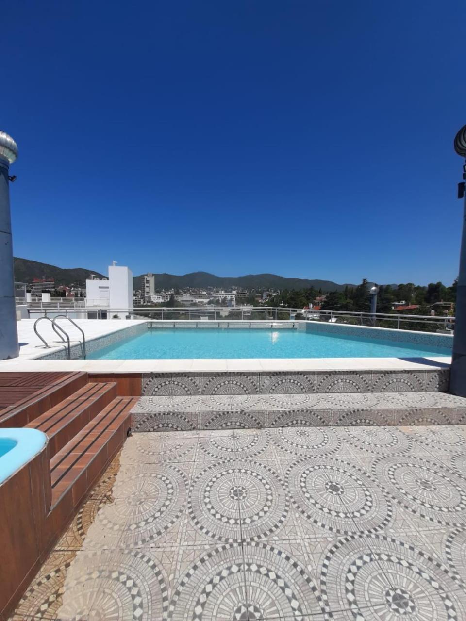 Golden Ross Hotel Villa Carlos Paz Exterior photo